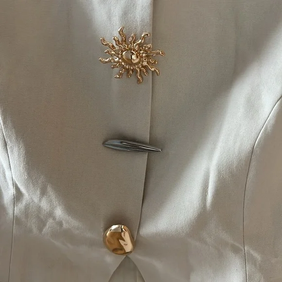 NWT MODERN MONEY by COMMENSE statement vest top XL - Picture 6 of 11